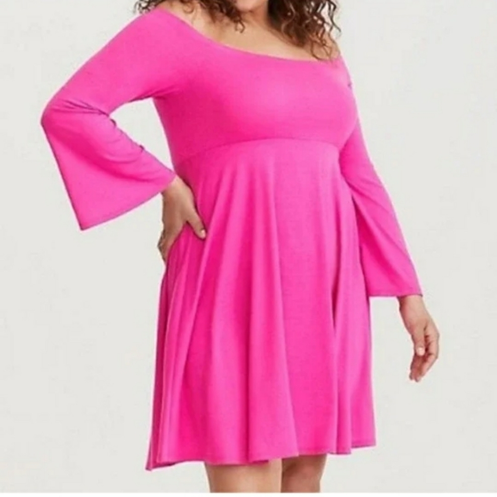 TORRID BRIGHT PINK SKATER JERSEY DRESS...SIZE:00